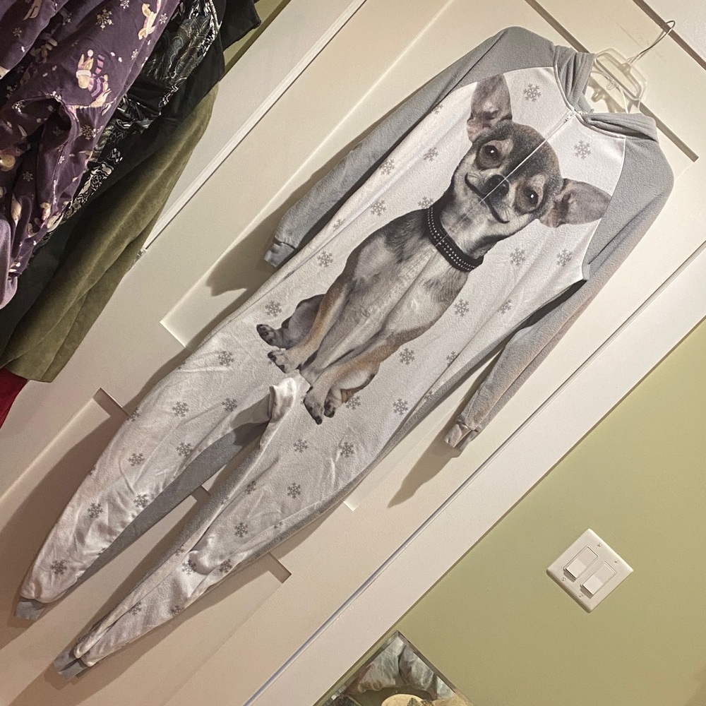 Warehouse One Gray Dog Print Onesie Pyjamas.  Unisex size M